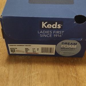 Keds boat shoes size 5.5
